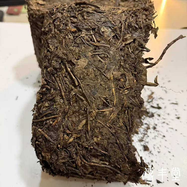 色須寺老藏茶「天賜佛茶」